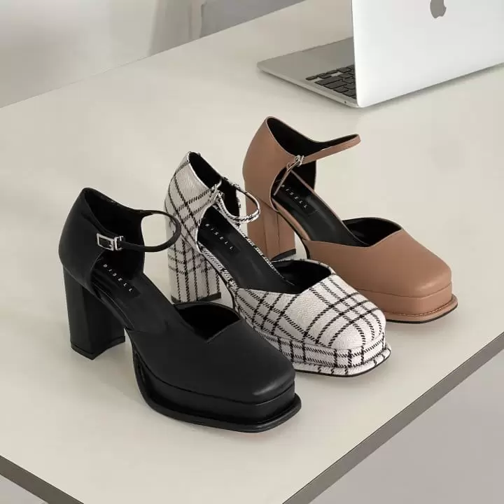 Golden Shoe - Korean Women Fashion - #vintagekidsstyle - B1106 Slipper & Sandals - 2