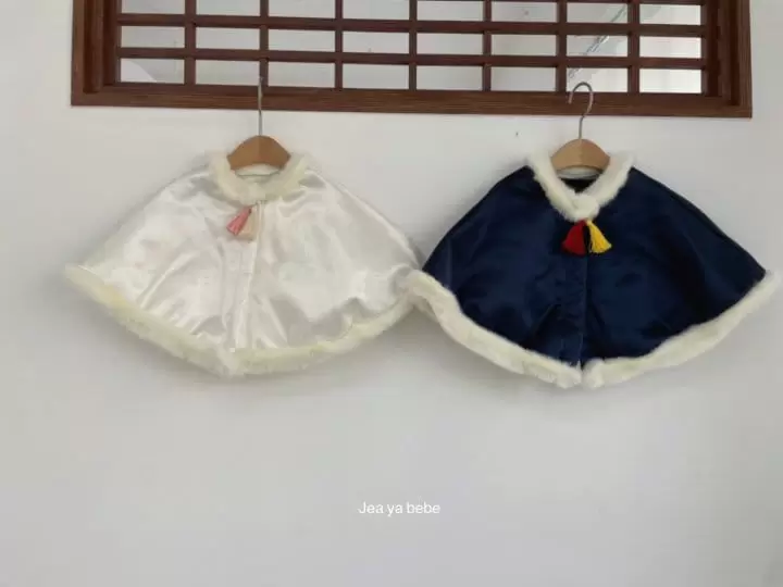Jeaya & Mymi - Korean Baby Fashion - #babyfashion - KkoKka Hanbok Cape - 2