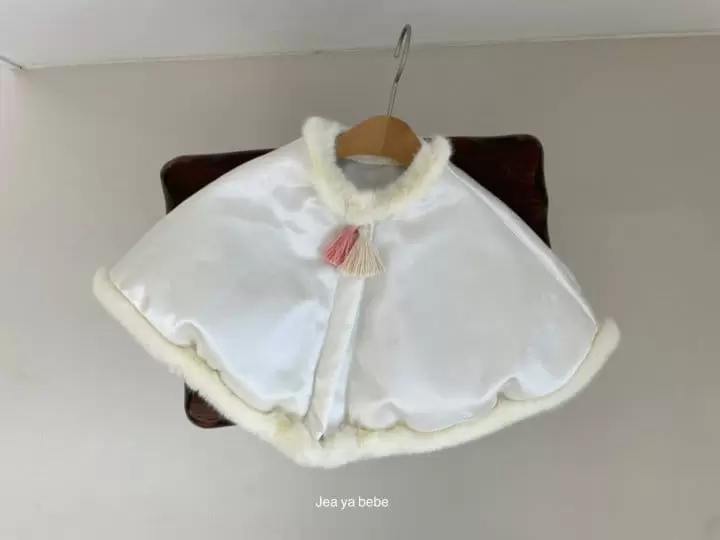 Jeaya & Mymi - Korean Baby Fashion - #babyfever - KkoKka Hanbok Cape - 3