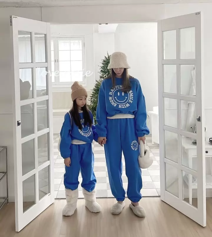 Love Rosie - Korean Children Fashion - #toddlerclothing - Smile Fleece Top Bottom Set With Mom - 5