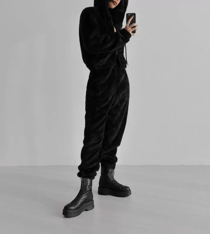 Paper Moon - Korean Women Fashion - #womensfashion - teddy fleeced jogger trousers - 4