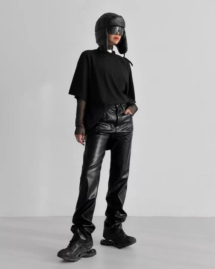 Paper Moon - Korean Women Fashion - #momslook - mock neck ribbed damage detail oversized pigment t - shirt - 5