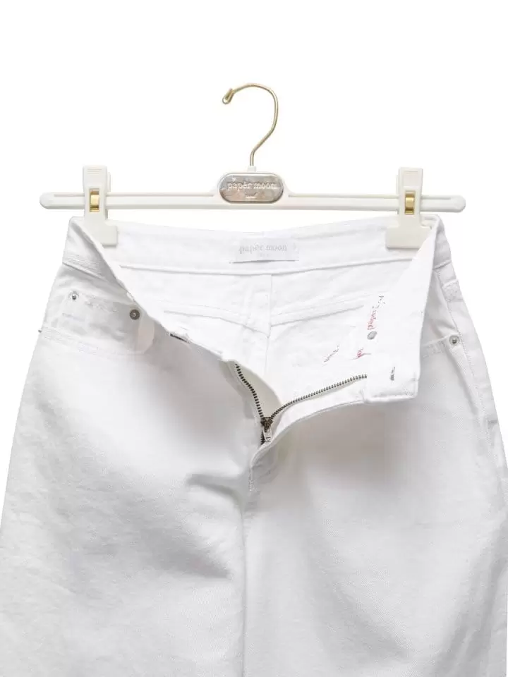 Paper Moon - Korean Women Fashion - #momslook - high rise wide leg white denim pants - 11