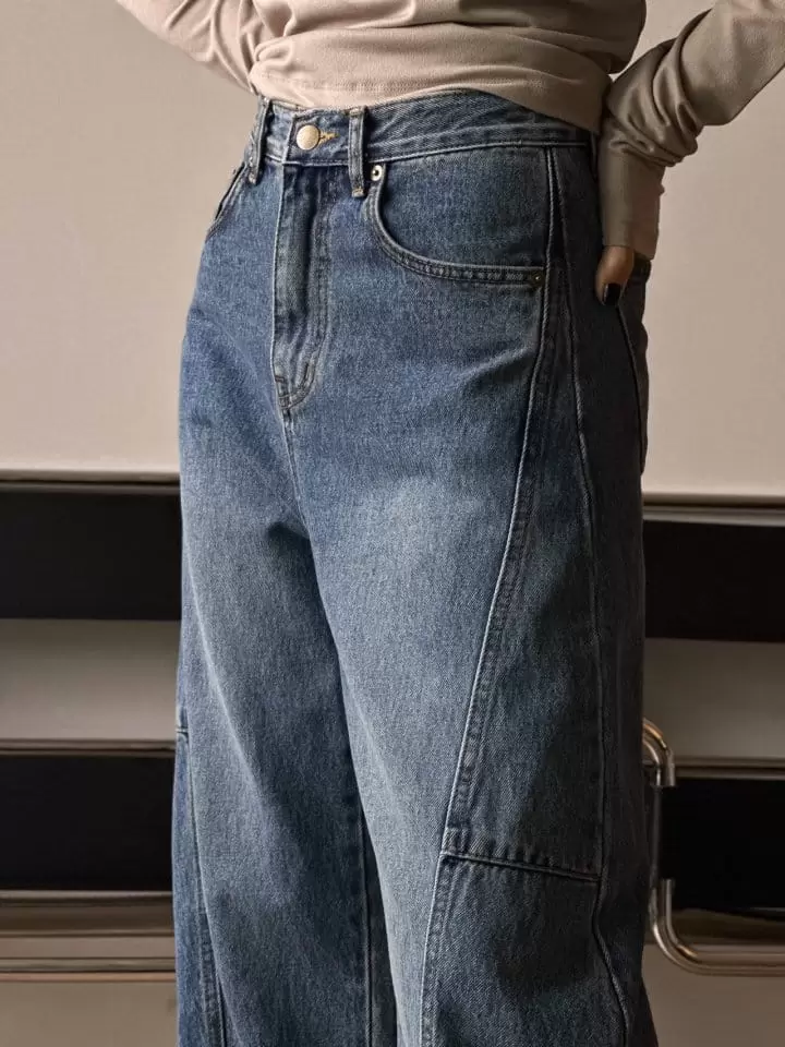 Paper Moon - Korean Women Fashion - #momslook - side stitch detail voulme blue denim jeans - 3