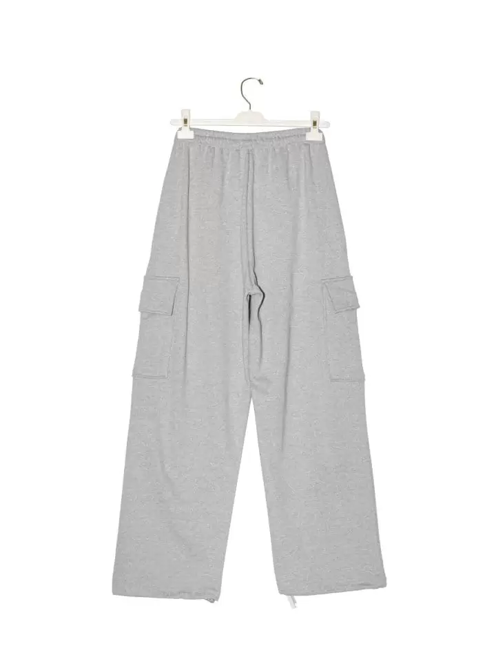 Paper Moon - Korean Women Fashion - #womensfashion -   Cargo Pocket Wide Sweatpants  - 4