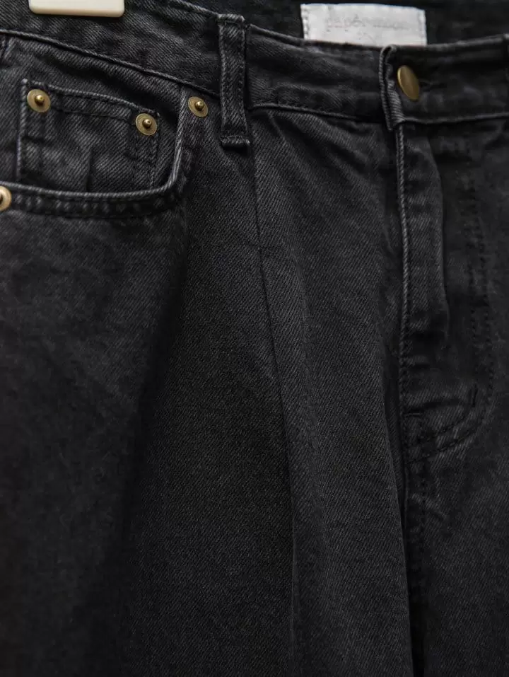 Paper Moon - Korean Women Fashion - #momslook - Pin Tuck Detail Wide Black Jeans  - 7