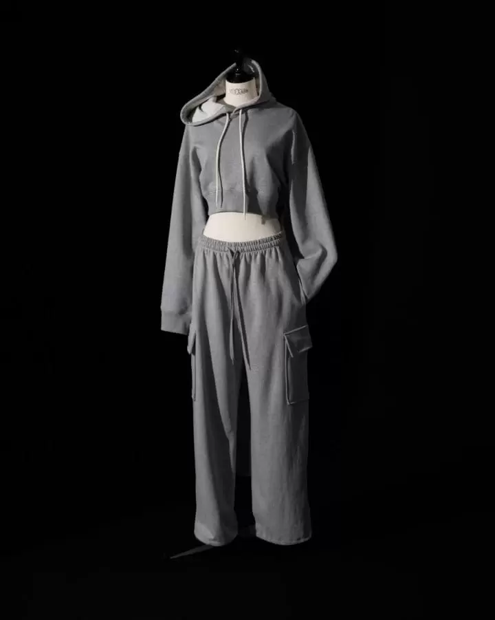 Paper Moon - Korean Women Fashion - #vintagekidsstyle - Round Hem Detail Cropped Hoodie