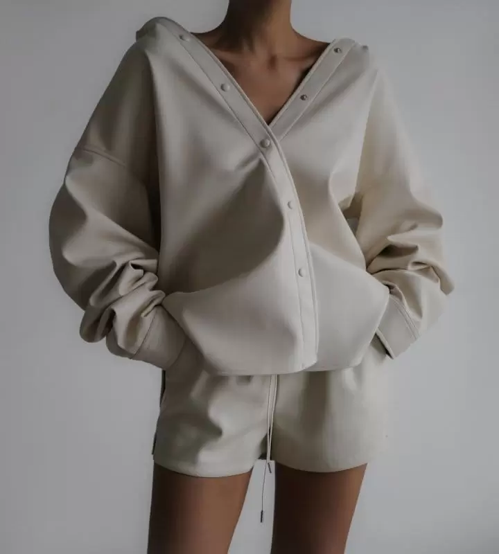 Paper Moon - Korean Women Fashion - #momslook - faux leather shorts - 4