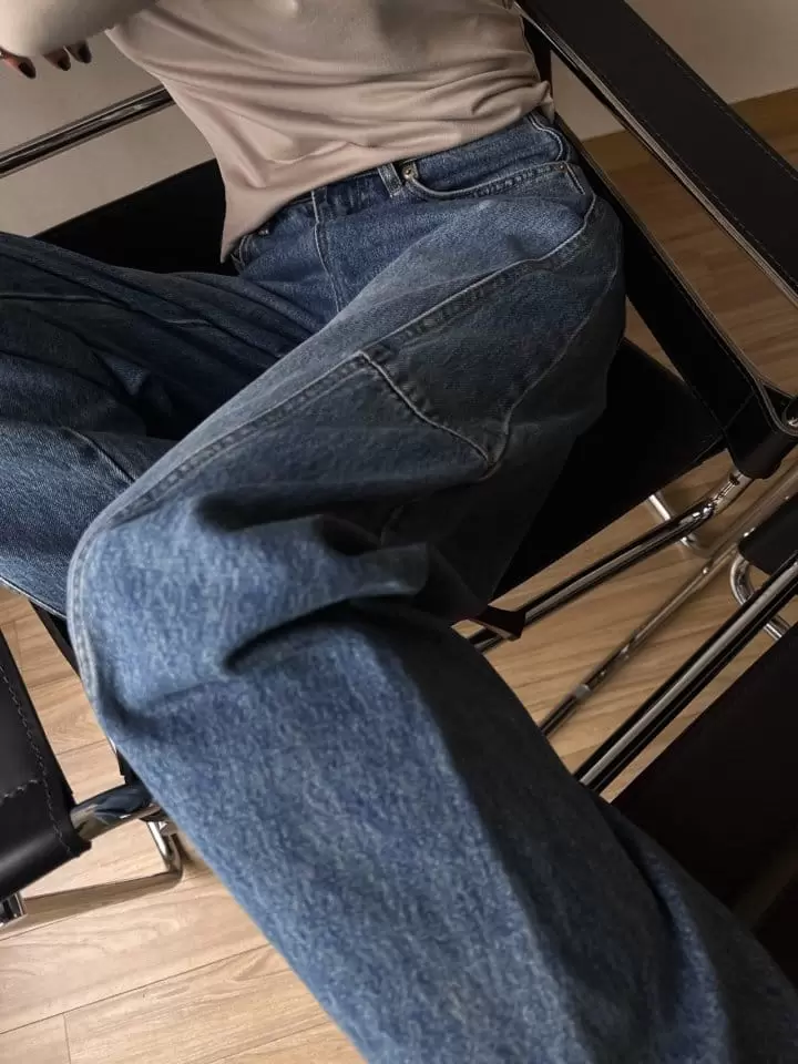 Paper Moon - Korean Women Fashion - #womensfashion - side stitch detail voulme blue denim jeans - 2