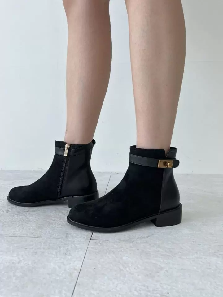 Ssangpa - Korean Women Fashion - #momslook -   By 035 Fleece Boots - 9