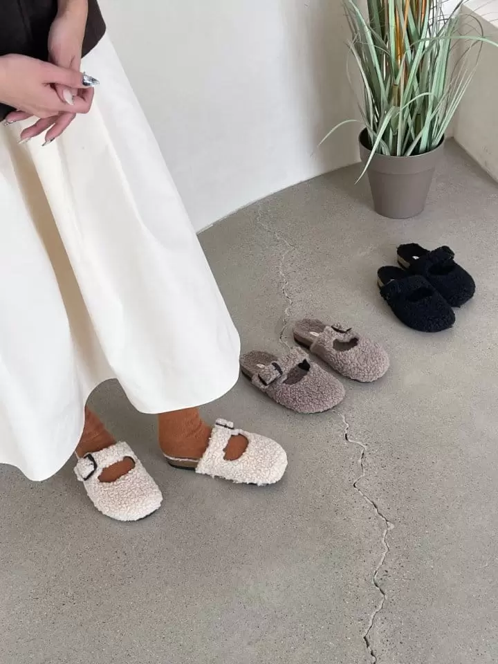 Ssangpa - Korean Women Fashion - #shopsmall - UDC 3100 Fleece Slipper & Sandals