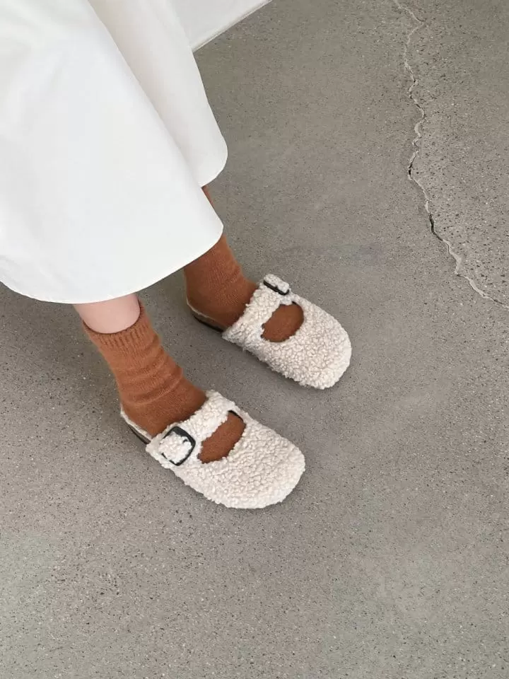 Ssangpa - Korean Women Fashion - #thatsdarling - UDC 3100 Fleece Slipper & Sandals - 2