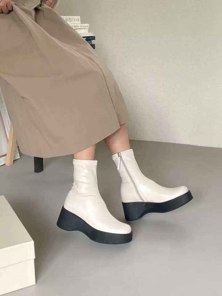 Ssangpa - Korean Women Fashion - #thatsdarling - Mt 1609 Boots - 2