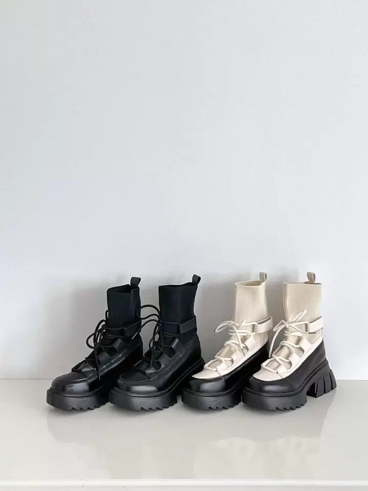 Ssangpa - Korean Women Fashion - #thatsdarling - Dh 3222 Boots