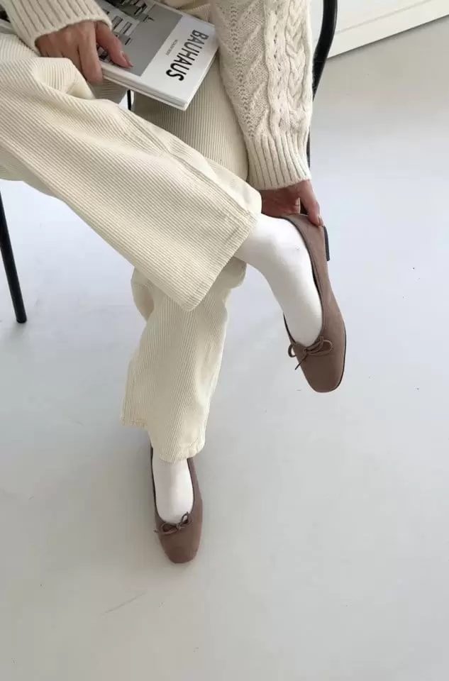 Ssangpa - Korean Women Fashion - #womensfashion - LI2627 Fleece Flats & Ballerinas - 11