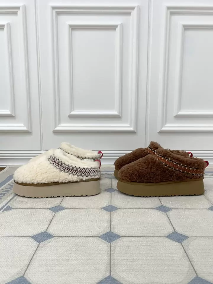 Ssangpa - Korean Women Fashion - #womensfashion - BU 3028 Real Fleece Slipper & Sandals - 5