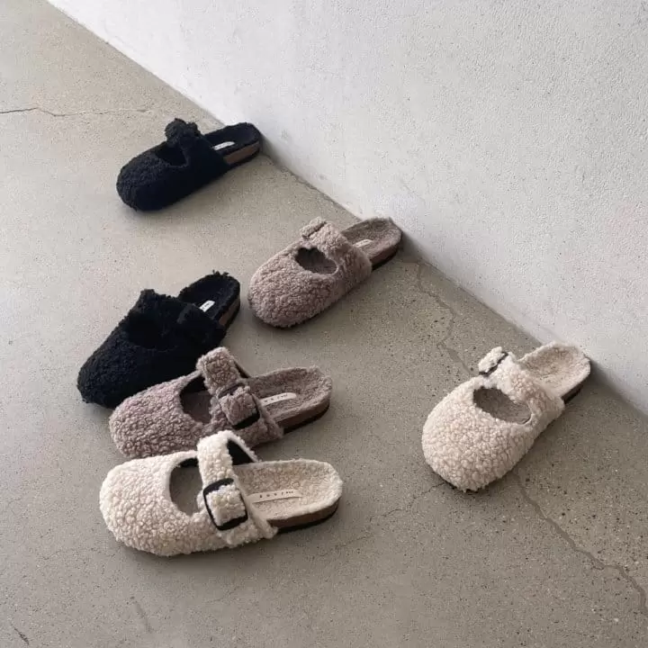 Ssangpa - Korean Women Fashion - #womensfashion - UDC 3100 Fleece Slipper & Sandals - 7
