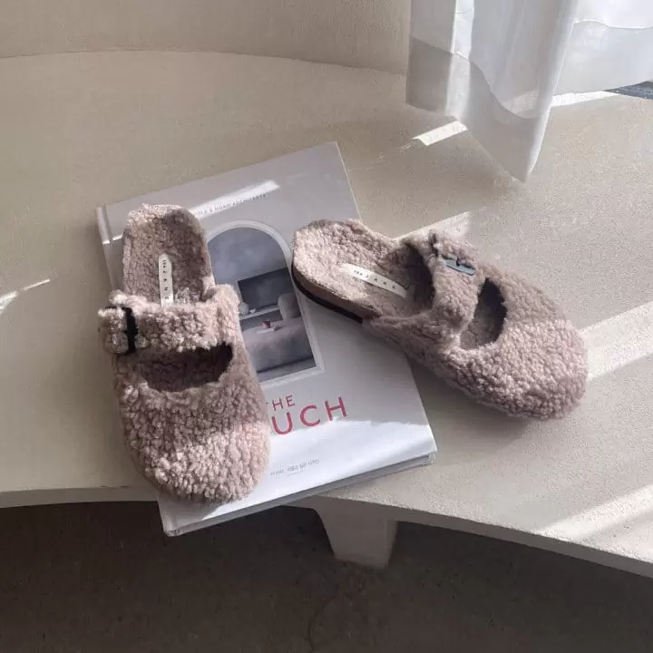 Ssangpa - Korean Women Fashion - #womensfashion - UDC 3100 Fleece Slipper & Sandals - 9