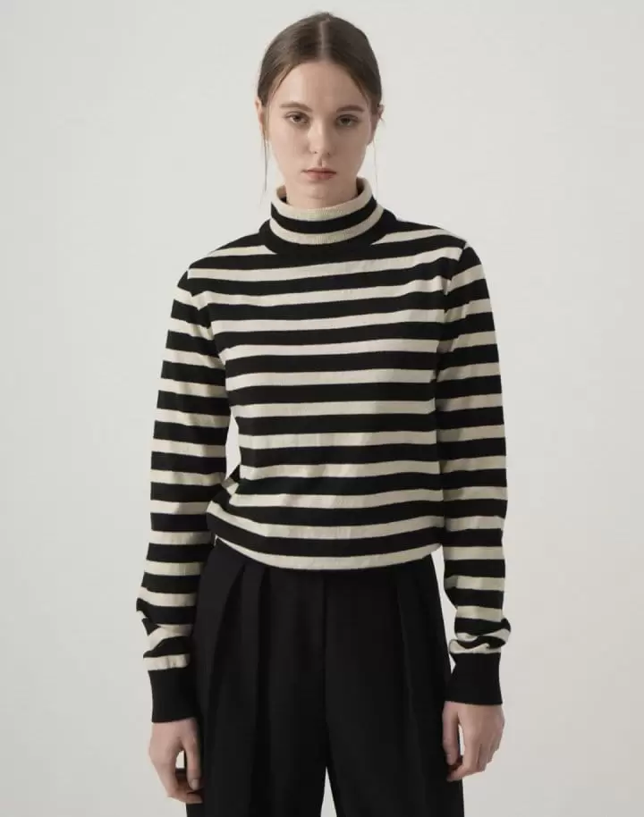 Tahiti - Korean Women Fashion - #thelittlethings - Murphy Turtleneck Tee - 7